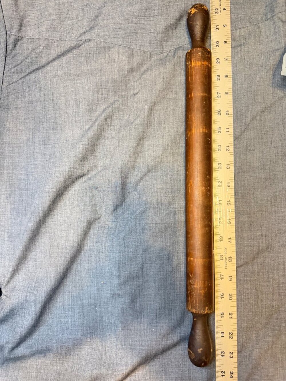 Vtg Solid Wood One-Piece Rolling Pin 20" Knob Ends Farmhouse Primitive